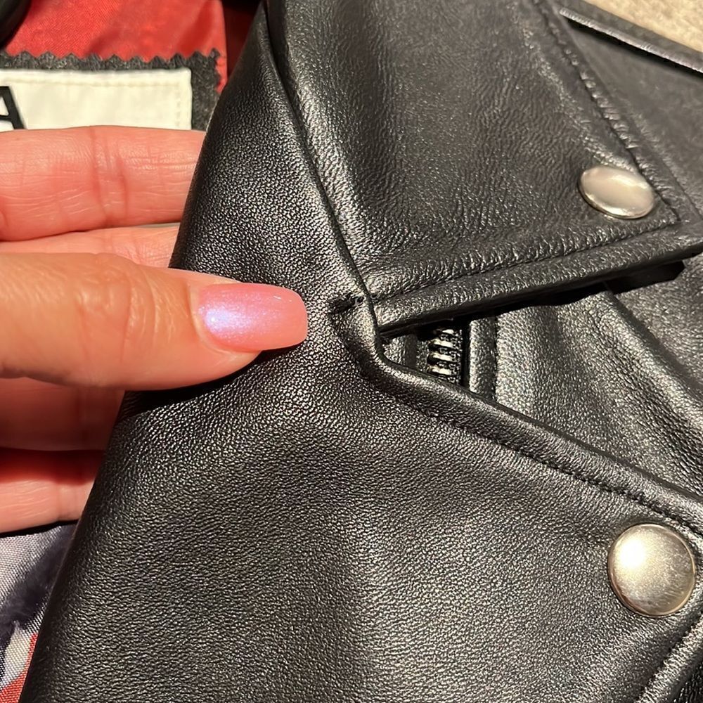 Leather jacket  - Picture 4 of 9